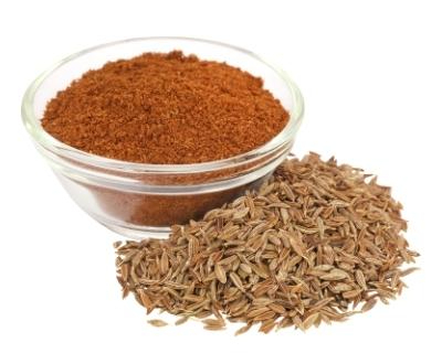 KUMINA vsebuje ogromno pomembnih vitaminov in mineralov, deluje pa tudi kot izvrsten antioksidant. Pomirja želodec, odpravlja napihnjenost, zaprtje in diarejo.